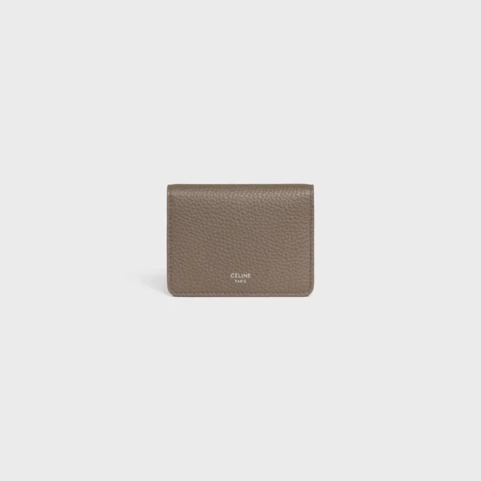 Bi-Fold Card Holder in Grained Calfskin