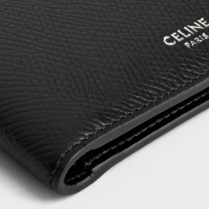 Bi-Fold Card Holder in Grained Calfskin