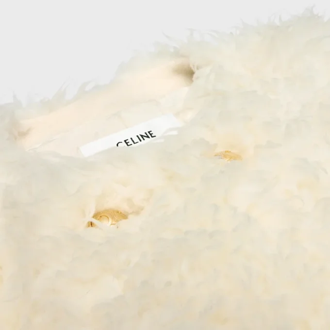 Coat in Fluffy Wool