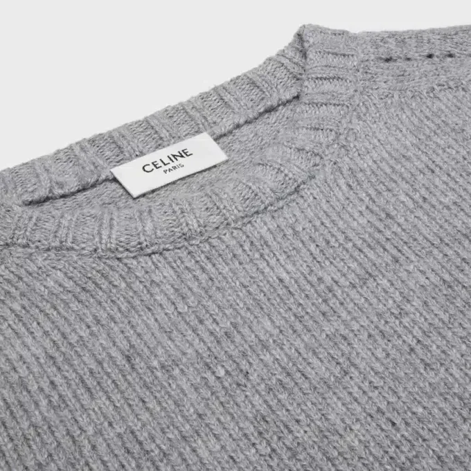 Crewneck Sweater in Seamless Cashmere
