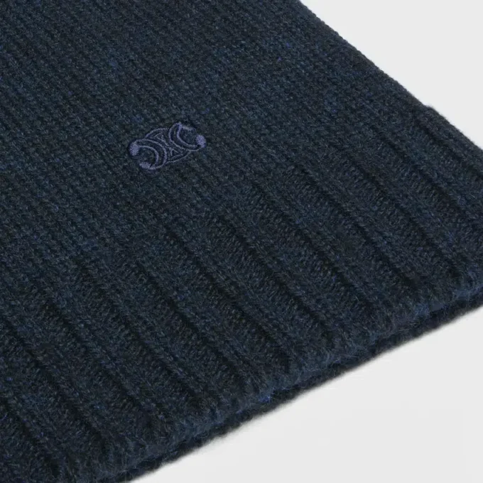 Crewneck Sweater in Seamless Cashmere