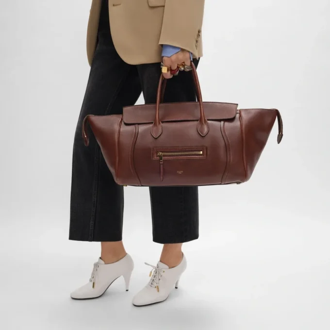 Luggage in Supple Shiny Lambskin