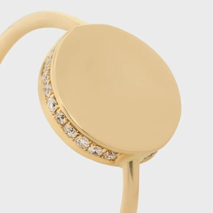 Medaille Celine Ring in Yellow Gold and Diamonds Medaille Celine Ring in Yellow Gold and Diamonds