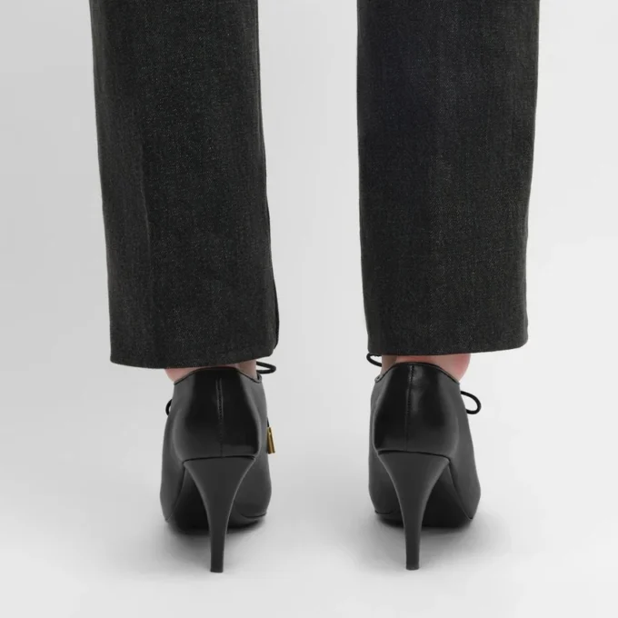 Soft Oxford Lace-Up Heeled Ballerina in Calfskin – Vegetal Tanning