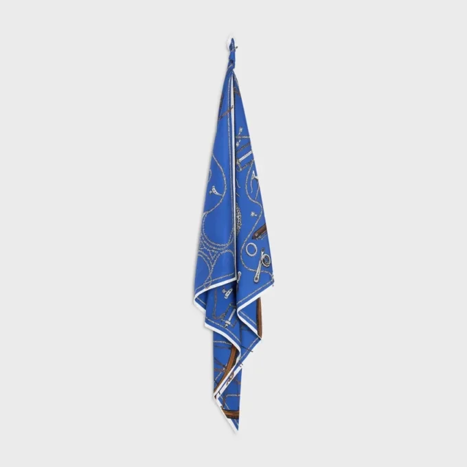 Square in Silk Twill Square in Silk Twill