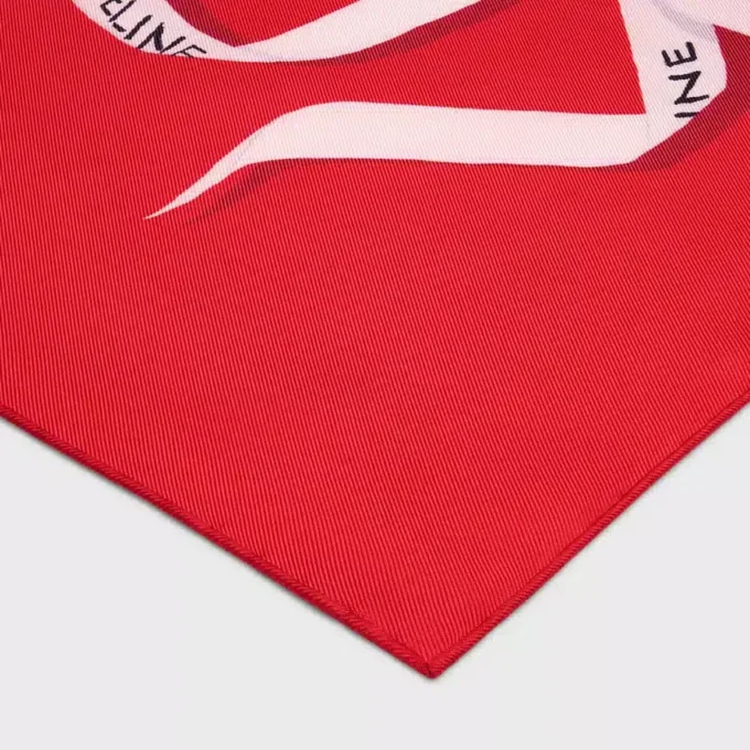 Square in Silk Twill