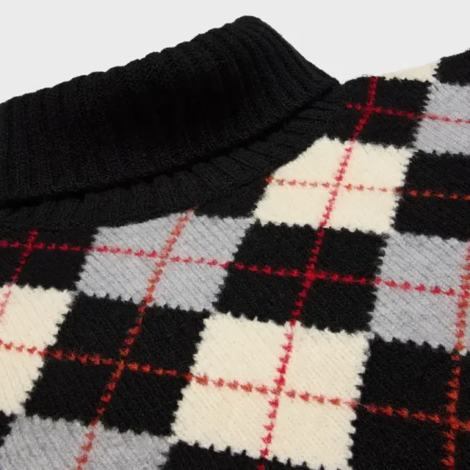 Turtleneck Sweater in Argyle Wool