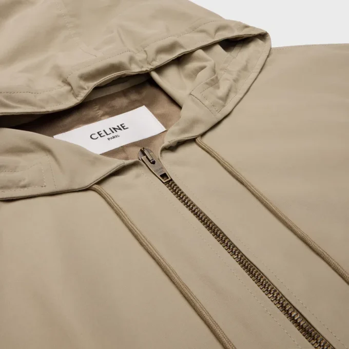 Windbreaker in Nylon