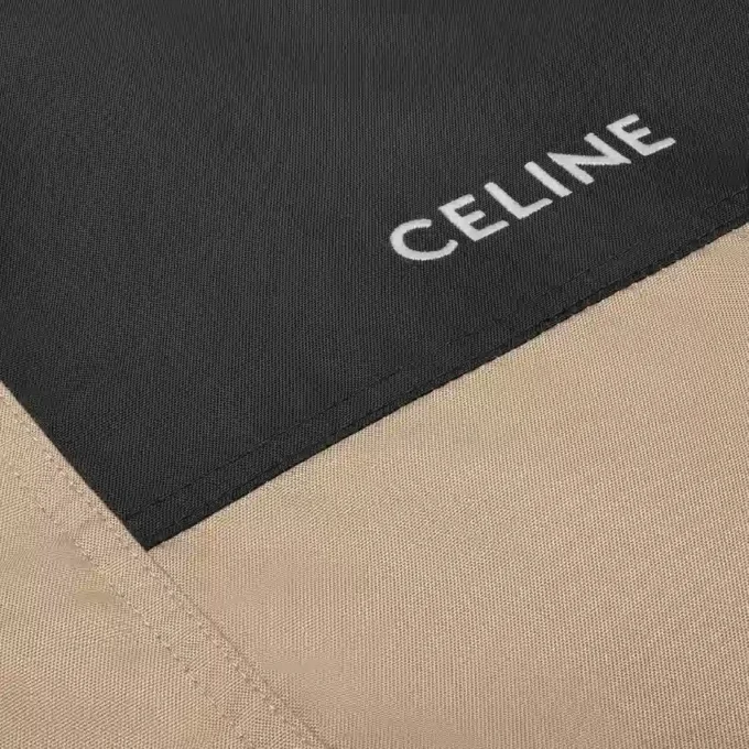 Windbreaker in Nylon
