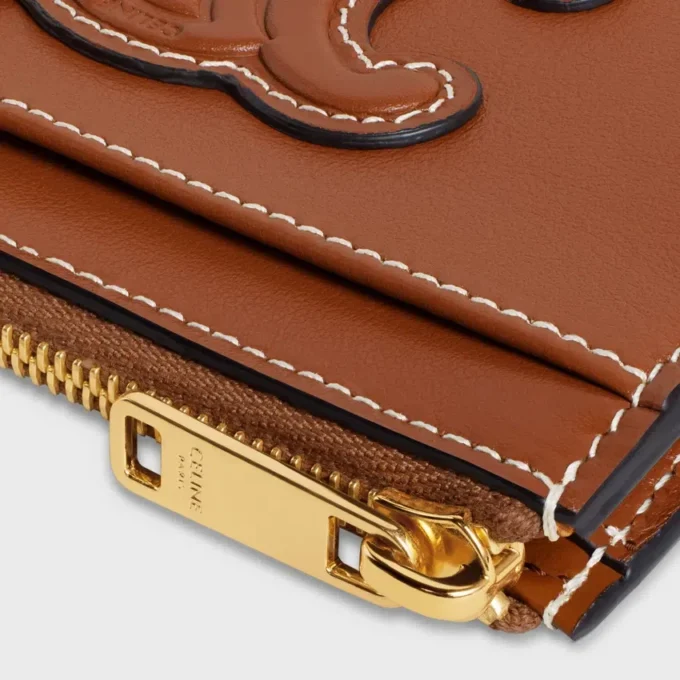 Zipped Card Holder Cuir Triomphe in Smooth Lambskin